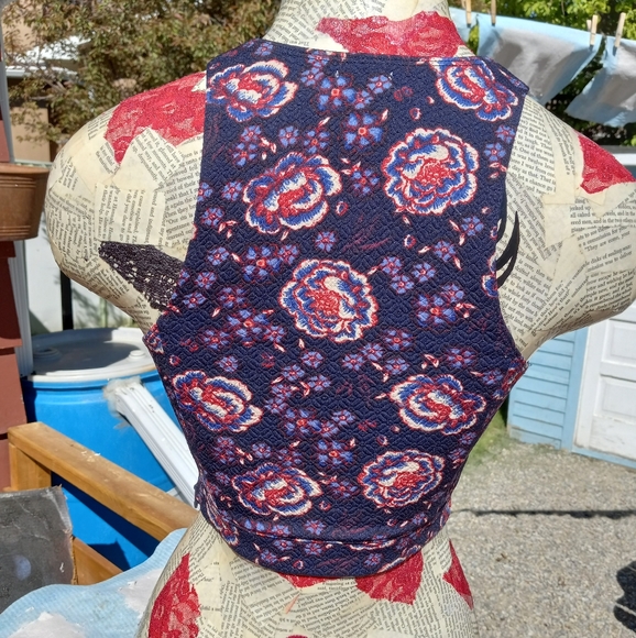 Floral crop top - Picture 6 of 8